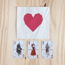 WONDERLAND ROYALE quilt block pattern