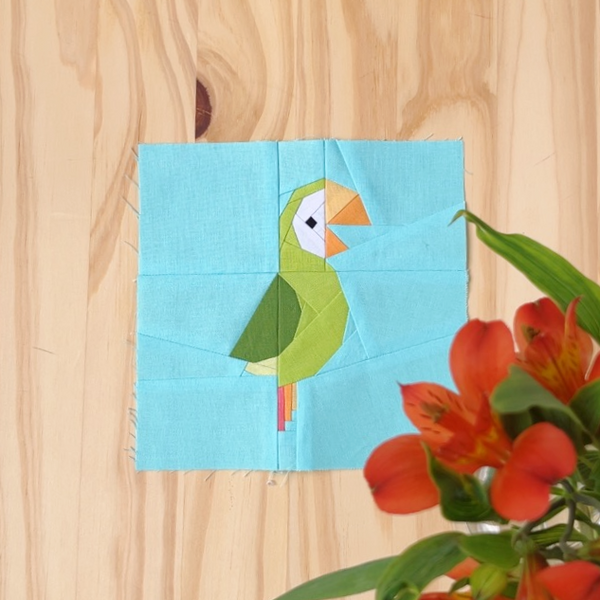 PARROT quilt block pattern