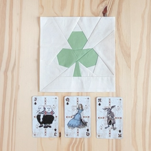 WONDERLAND ROYALE quilt block pattern