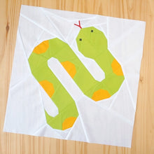 SNAKE mini quilt pattern